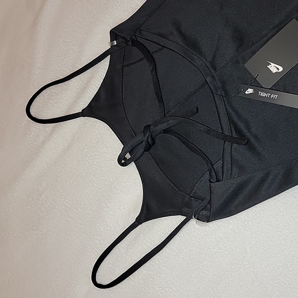 Nike NSW Icon Clash Dress - Picture 10 of 14